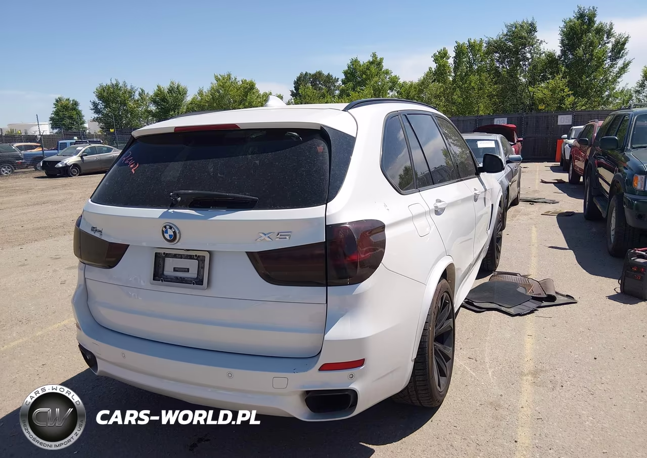 2015 BMW X5 xDrive50I VIN:5UXKR6C54F0J78977 - 4