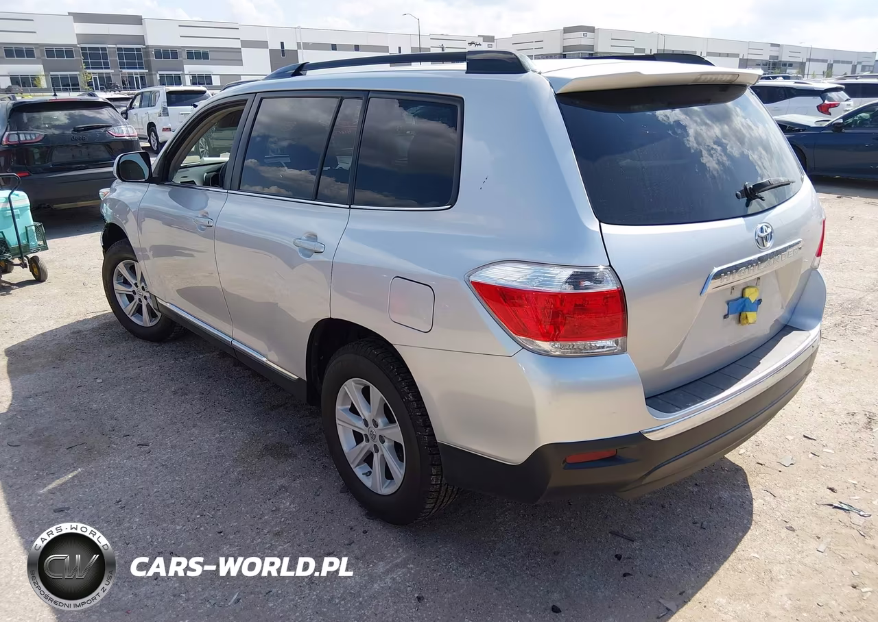 2013 Toyota Highlander Base Plus V6 VIN:5TDZK3EH1DS134343 - 3
