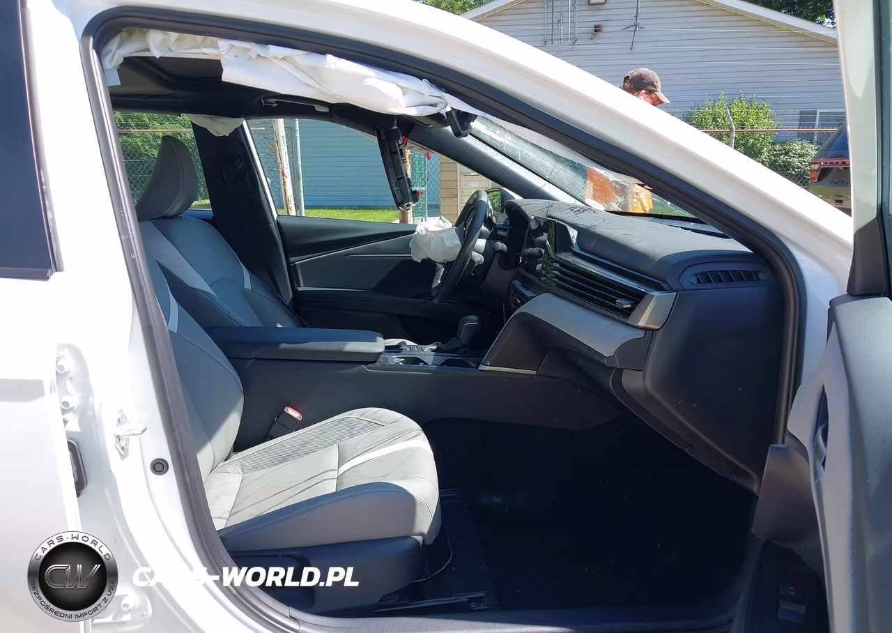 2025 Toyota Camry Se VIN:4T1DBADK5SU537970 - 5