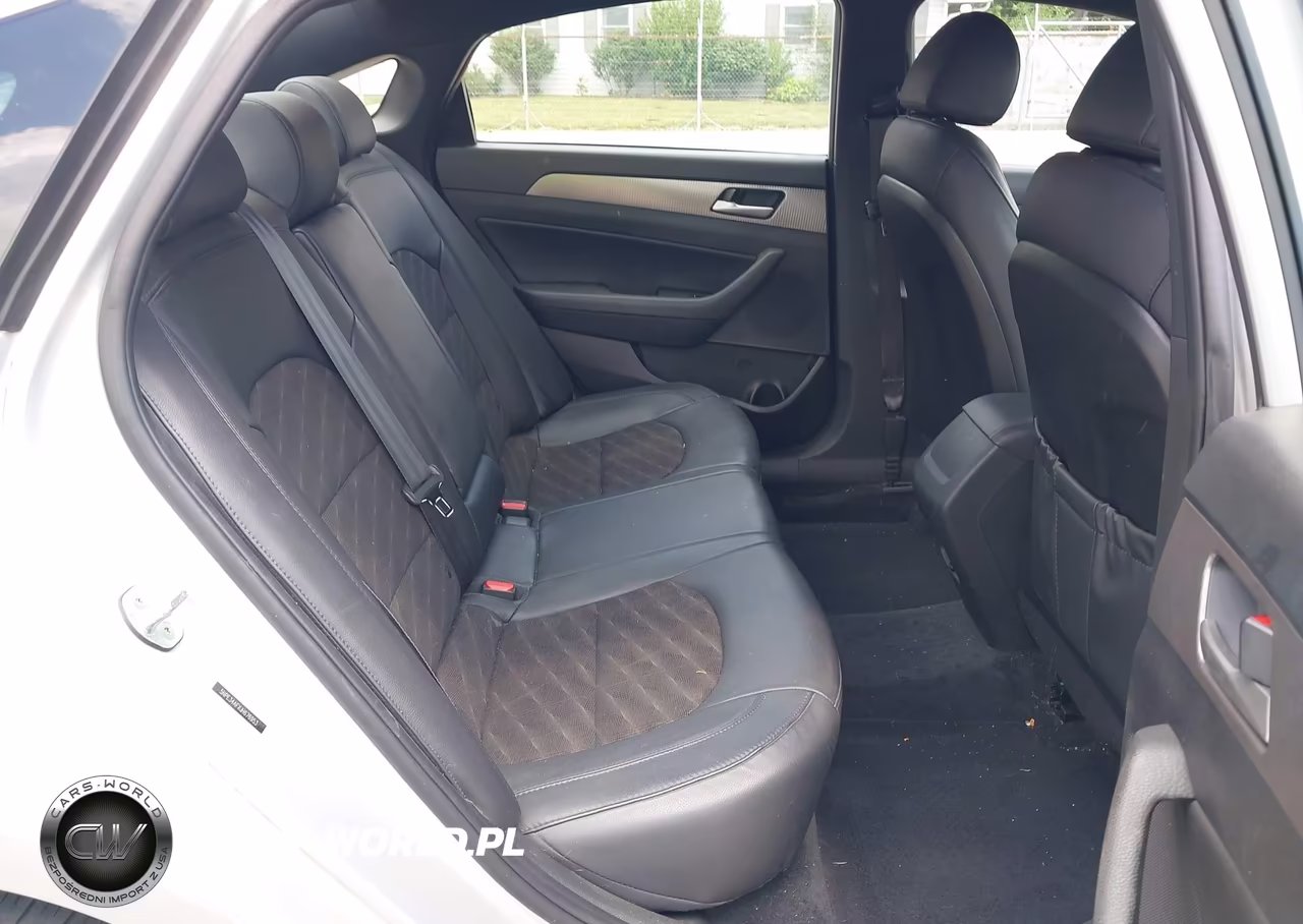 2018 Hyundai Sonata Sport VIN:5NPE34AFXJH676953 - 8