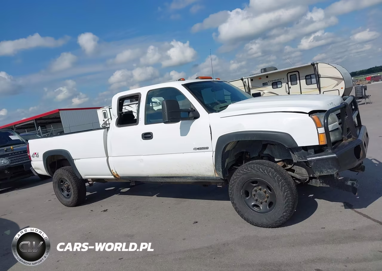 2007 Chevrolet Silverado 3500 Classic Work Truck VIN:1GCHK39U47E155992 - 13