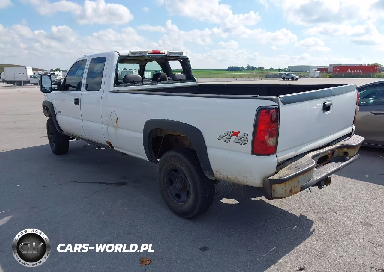 2007 Chevrolet Silverado 3500 Classic Work Truck VIN:1GCHK39U47E155992 - 3