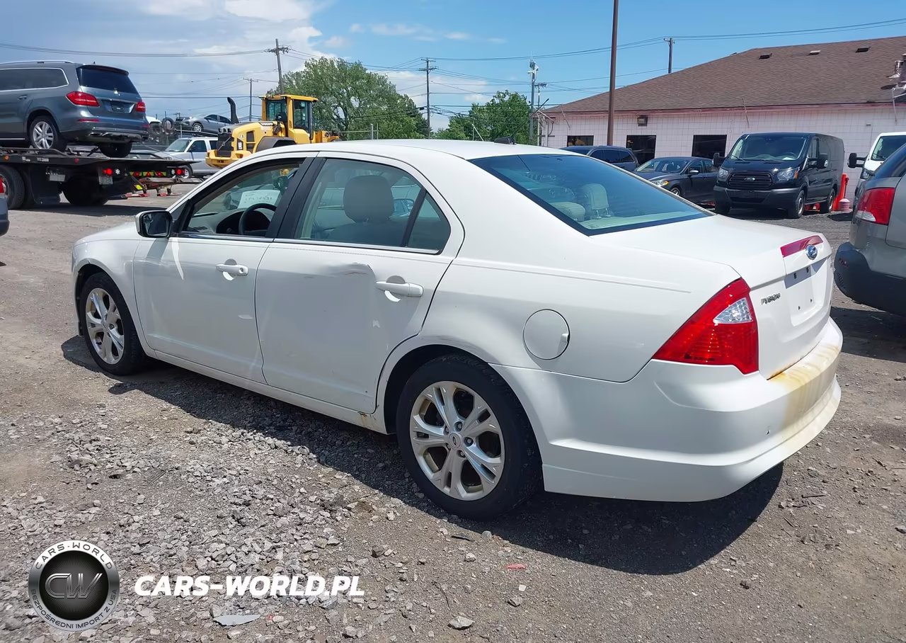 2012 Ford Fusion Se VIN:3FAHP0HA4CR355923 - 3