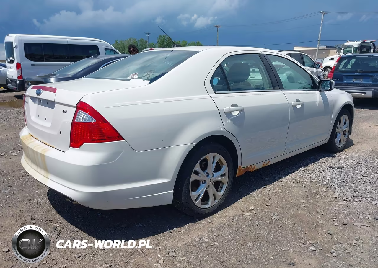 2012 Ford Fusion Se VIN:3FAHP0HA4CR355923 - 4