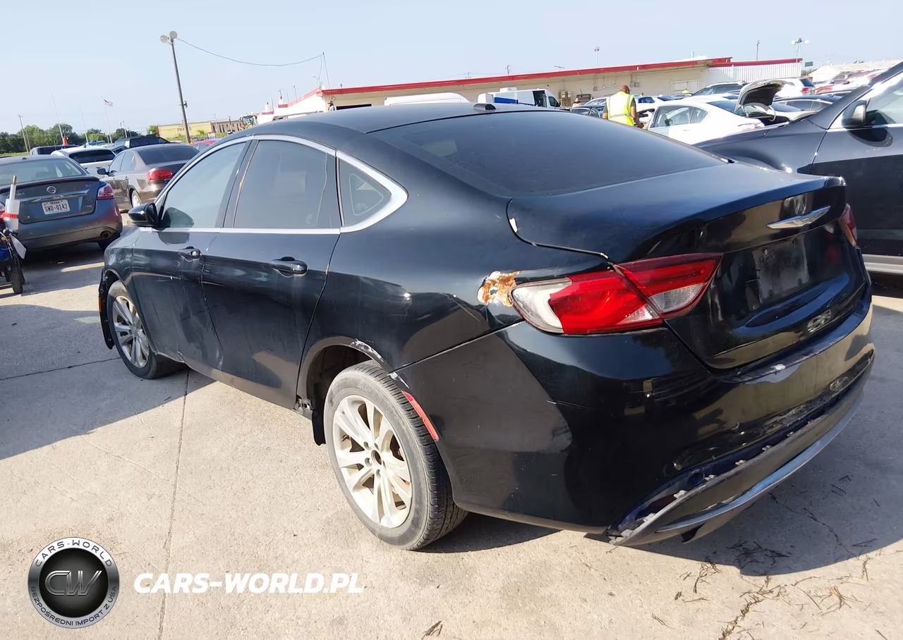 2015 Chrysler 200 Limited VIN:1C3CCCABXFN747160 - 3