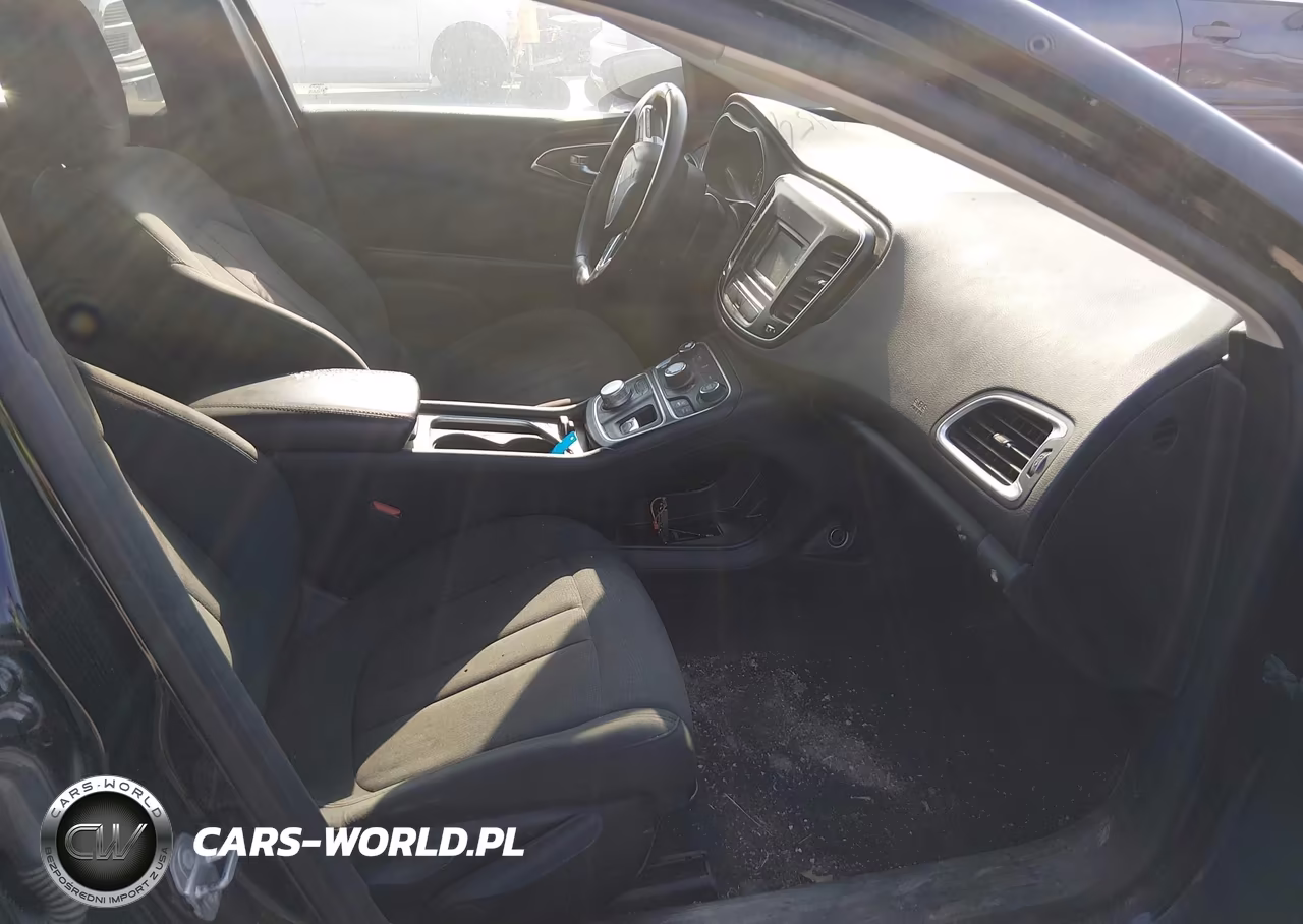 2015 Chrysler 200 Limited VIN:1C3CCCABXFN747160 - 5