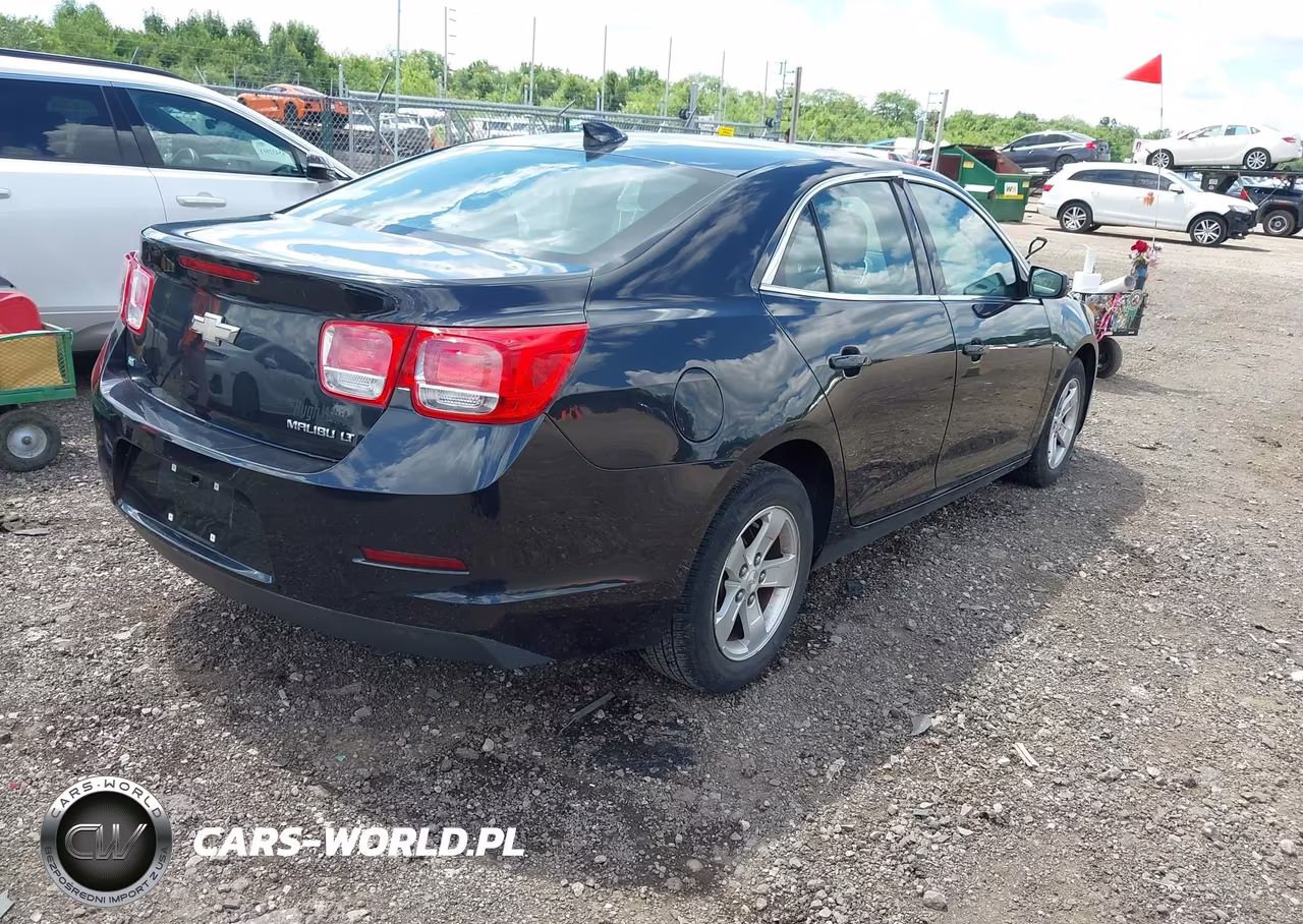 2015 Chevrolet Malibu 1Lt VIN:1G11C5SL2FF102513 - 4