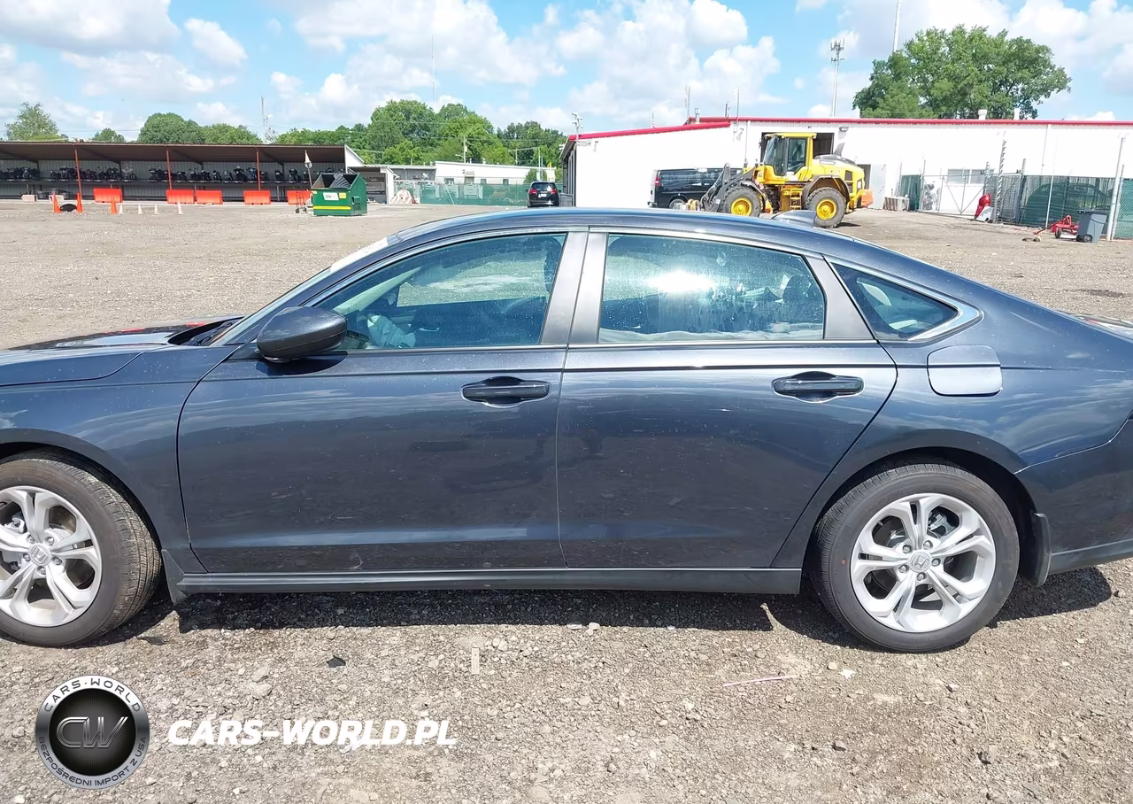 2025 Honda Accord Lx VIN:1HGCY1F27SA074177 - 14