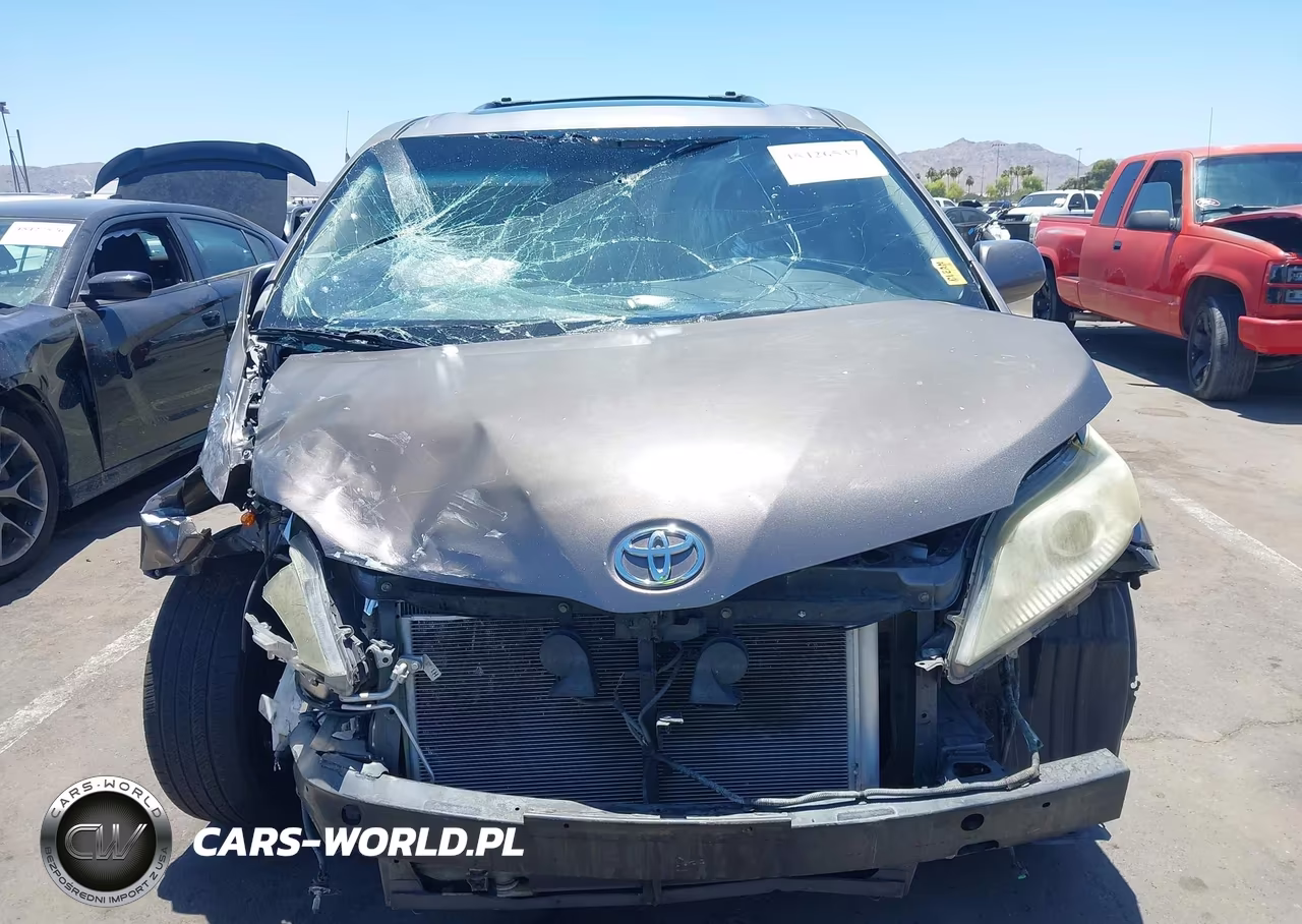 2011 Toyota Sienna Xle V6 VIN:5TDYK3DC0BS170202 - 13