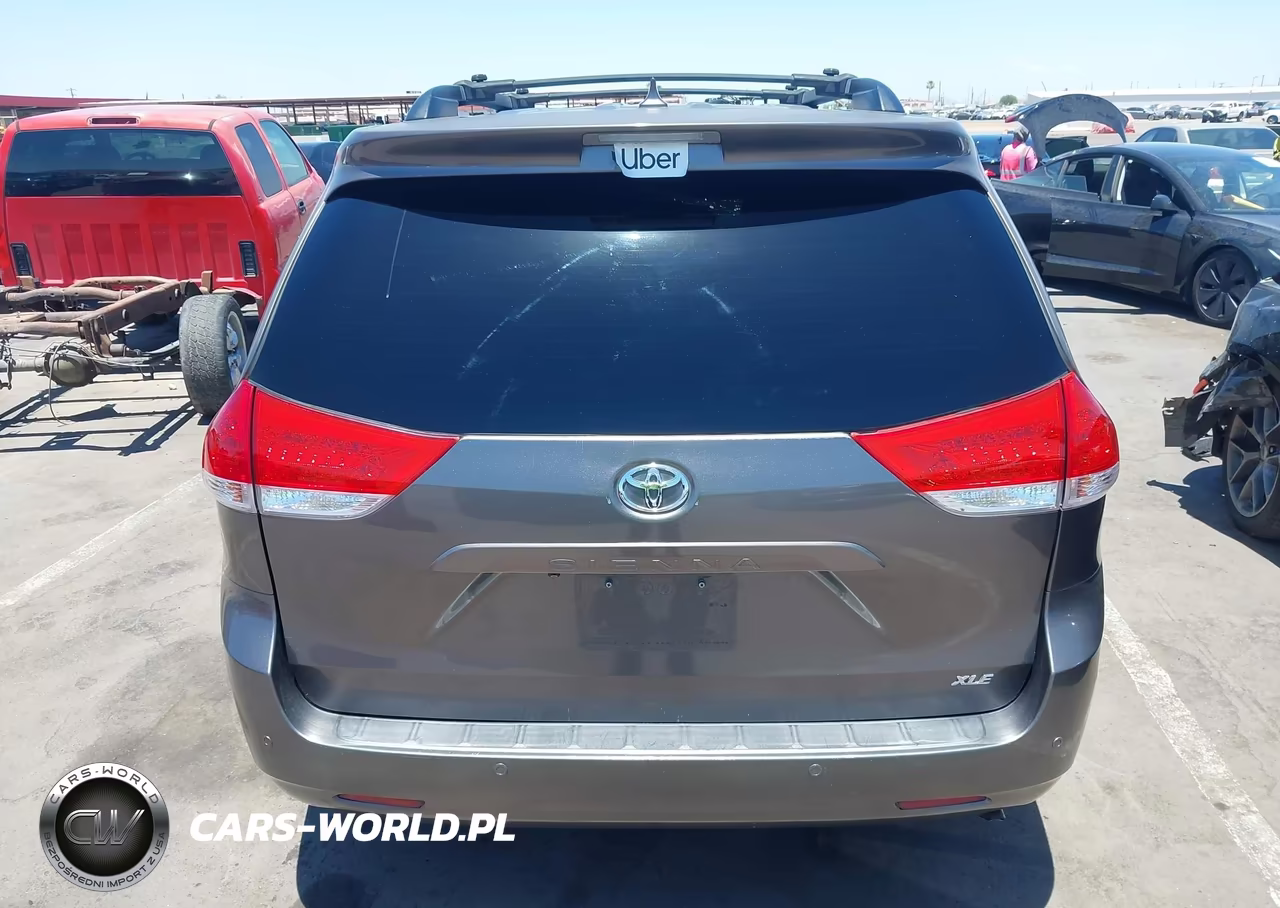 2011 Toyota Sienna Xle V6 VIN:5TDYK3DC0BS170202 - 17