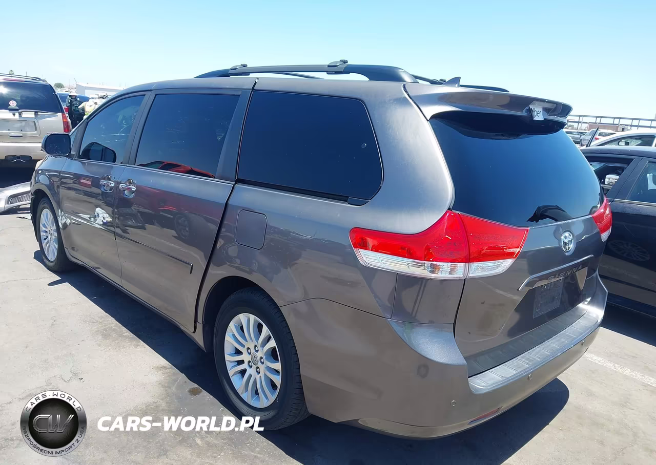 2011 Toyota Sienna Xle V6 VIN:5TDYK3DC0BS170202 - 3