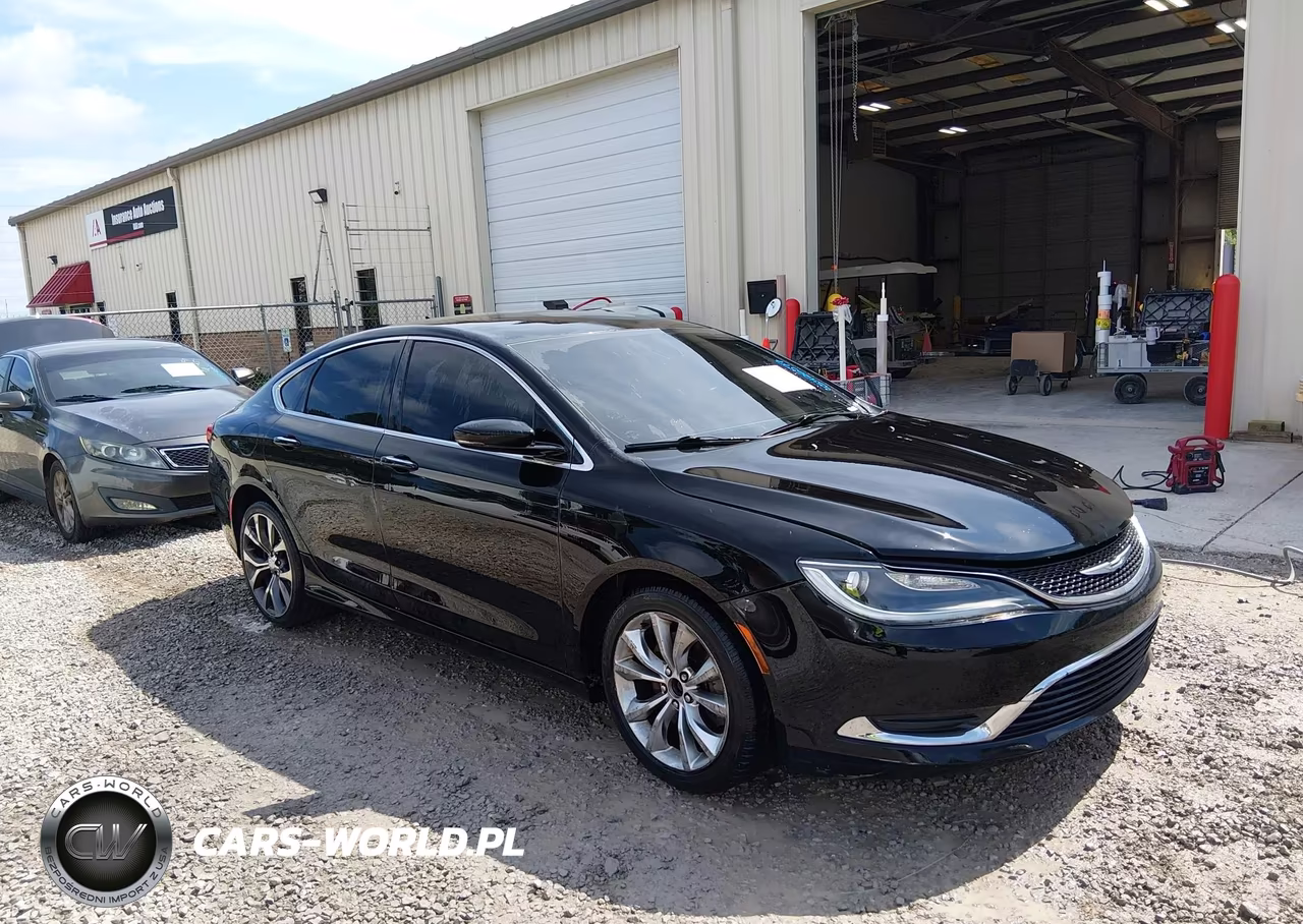 2015 Chrysler 200 C – zdjęcie 1 z 11