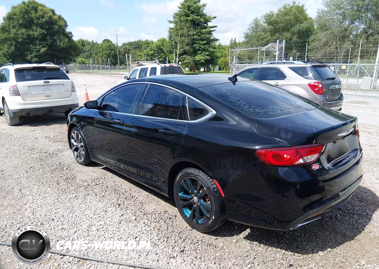 2015 Chrysler 200 C VIN:1C3CCCCG5FN501447 - 3