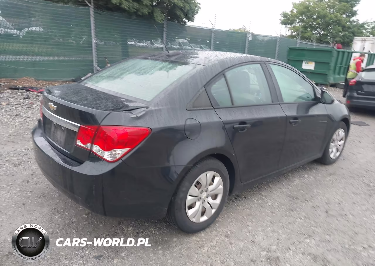 2016 Chevrolet Cruze Limited Ls Auto VIN:1G1PC5SG4G7195303 - 4