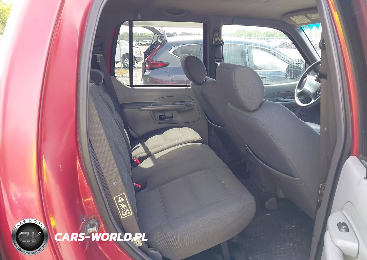 2002 Ford Explorer Sport Trac VIN:1FMZU67E62UD43175 - 8
