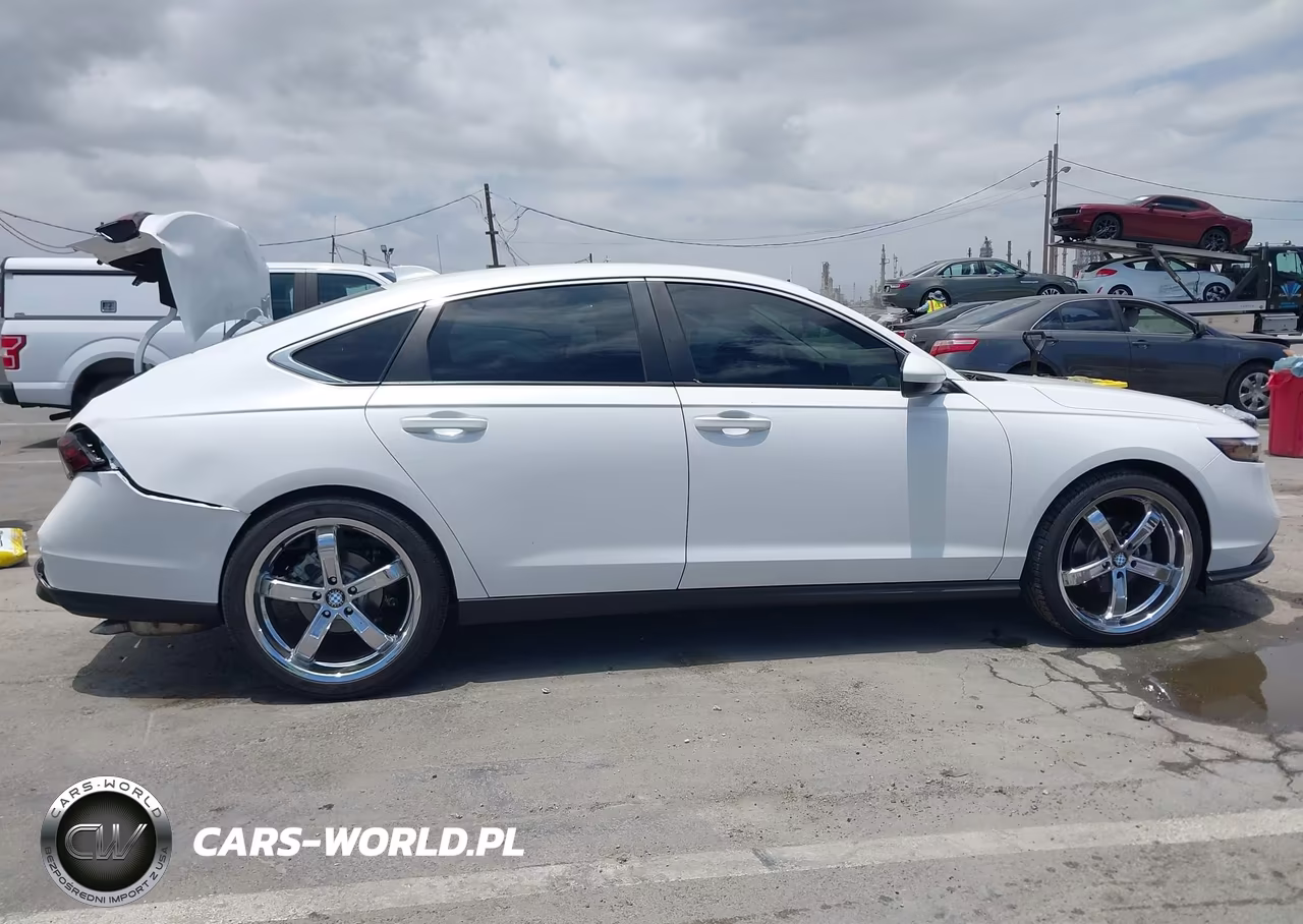 2025 Honda Accord Lx VIN:1HGCY1F26SA076602 - 13