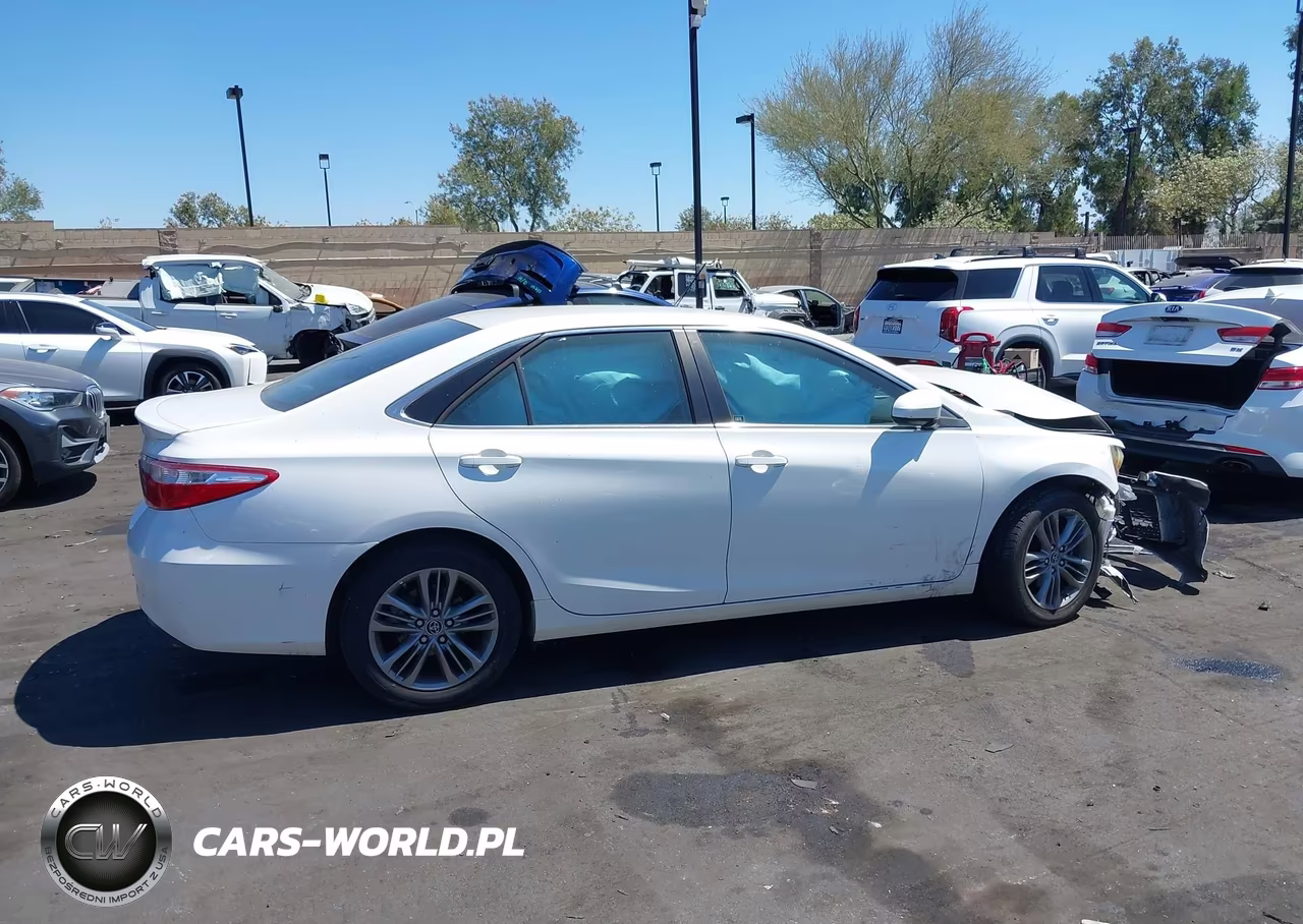 2015 Toyota Camry Se VIN:4T1BF1FK7FU094008 - 12