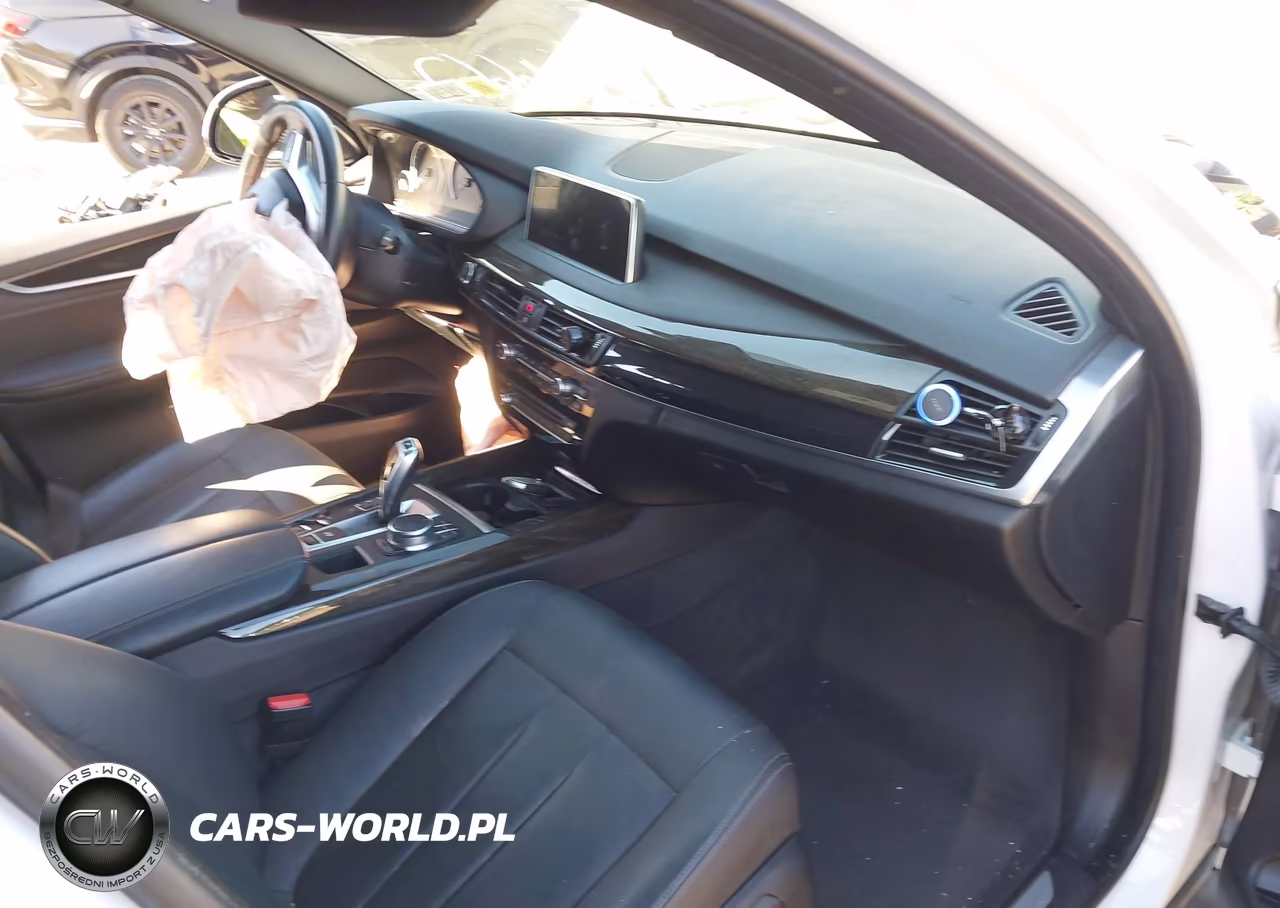 2018 BMW X5 Edrive xDrive40E Iperformance VIN:5UXKT0C50J0W01898 - 5