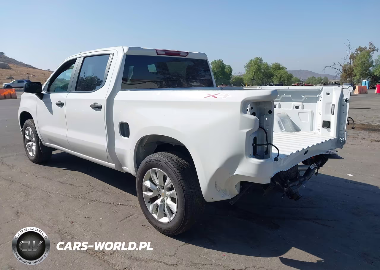 2026 Chevrolet Silverado 1500 4Wd Short Bed Custom VIN:3GCPKBEK9TG194929 - 3