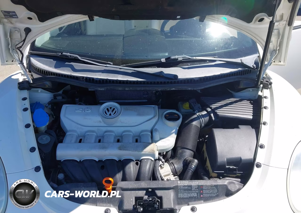 2008 Volkswagen New Beetle Triple White VIN:3VWFW31C78M511083 - 10