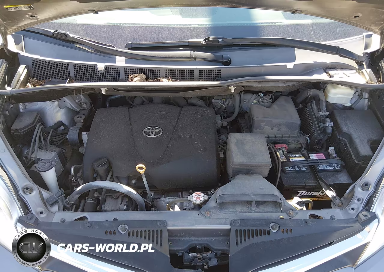 2018 Toyota Sienna Le 8 Passenger VIN:5TDKZ3DC0JS922805 - 10