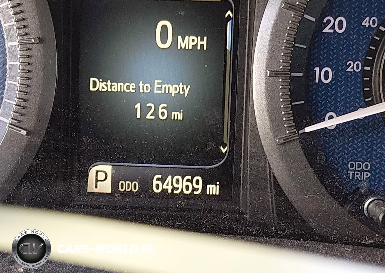 2018 Toyota Sienna Le 8 Passenger VIN:5TDKZ3DC0JS922805 - 15