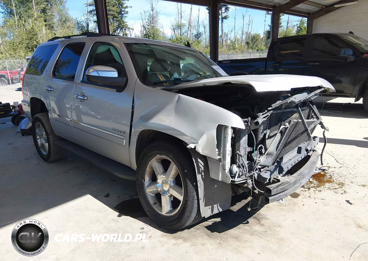 2013 Chevrolet Tahoe Ltz – zdjęcie 1 z 17