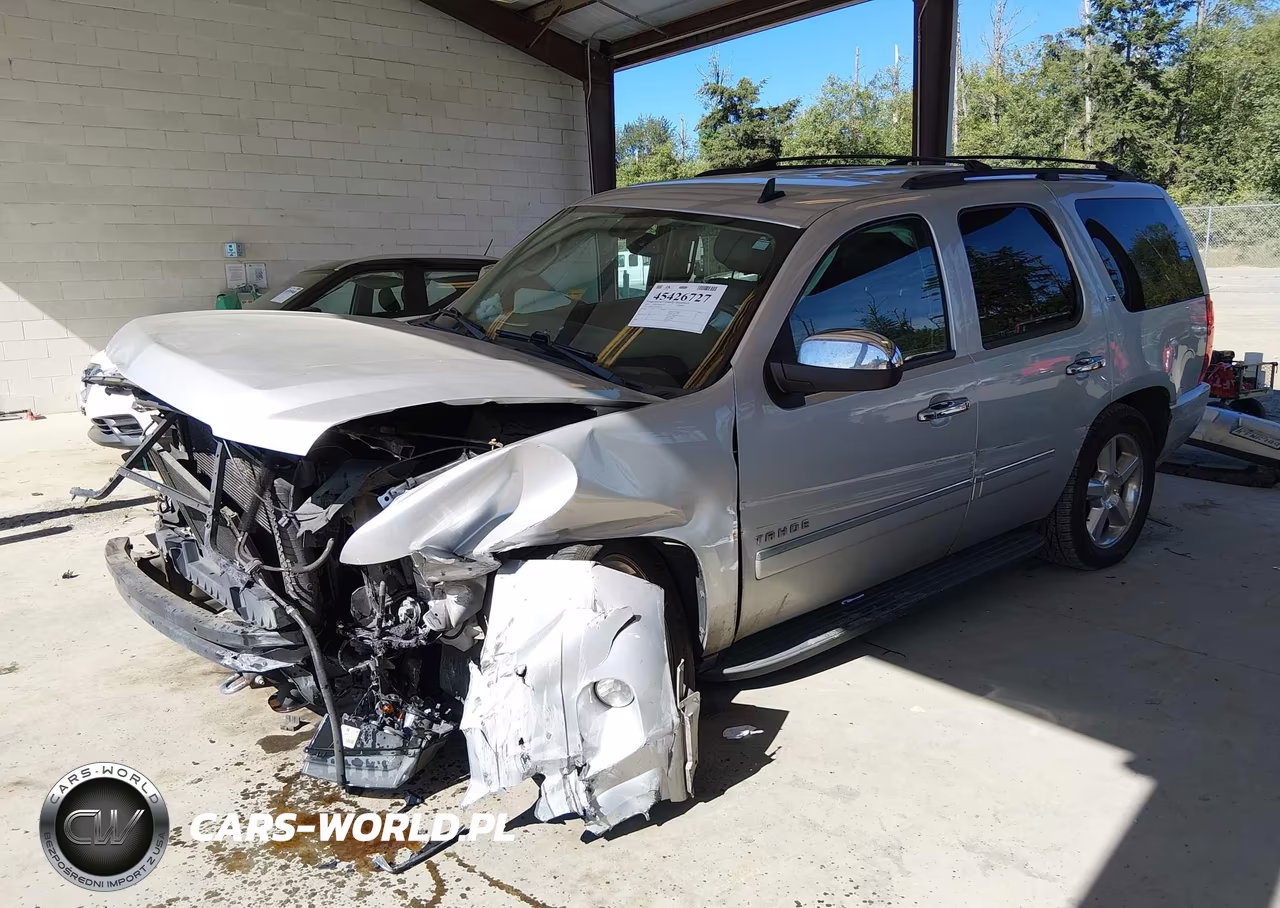 2013 Chevrolet Tahoe Ltz VIN:1GNSKCE00DR302992 - 2