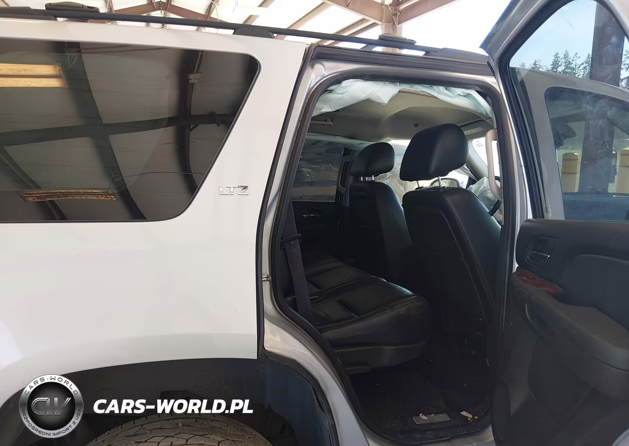 2013 Chevrolet Tahoe Ltz VIN:1GNSKCE00DR302992 - 8