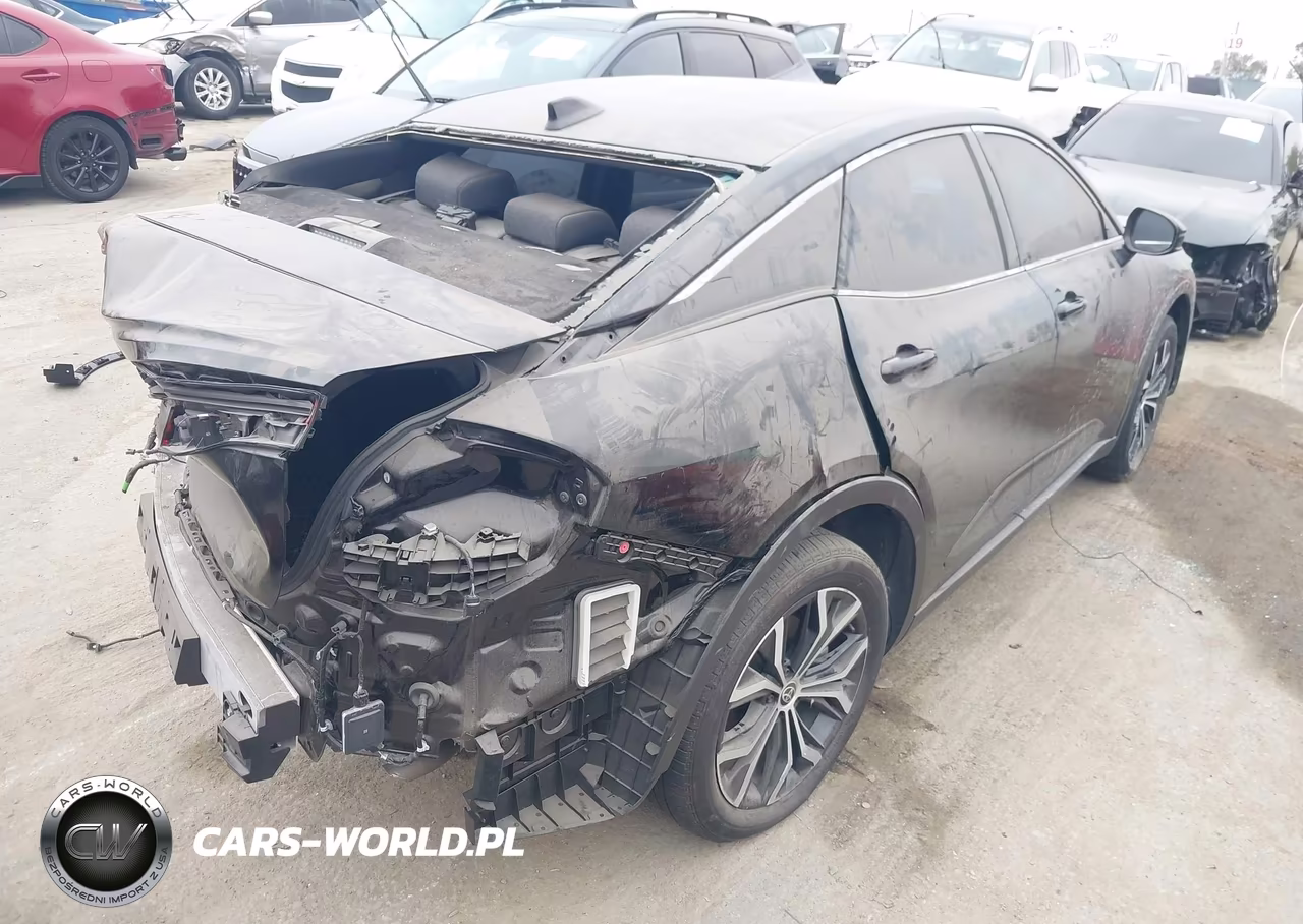 2024 Toyota Crown Xle VIN:JTDAAAAF8R3026304 - 4