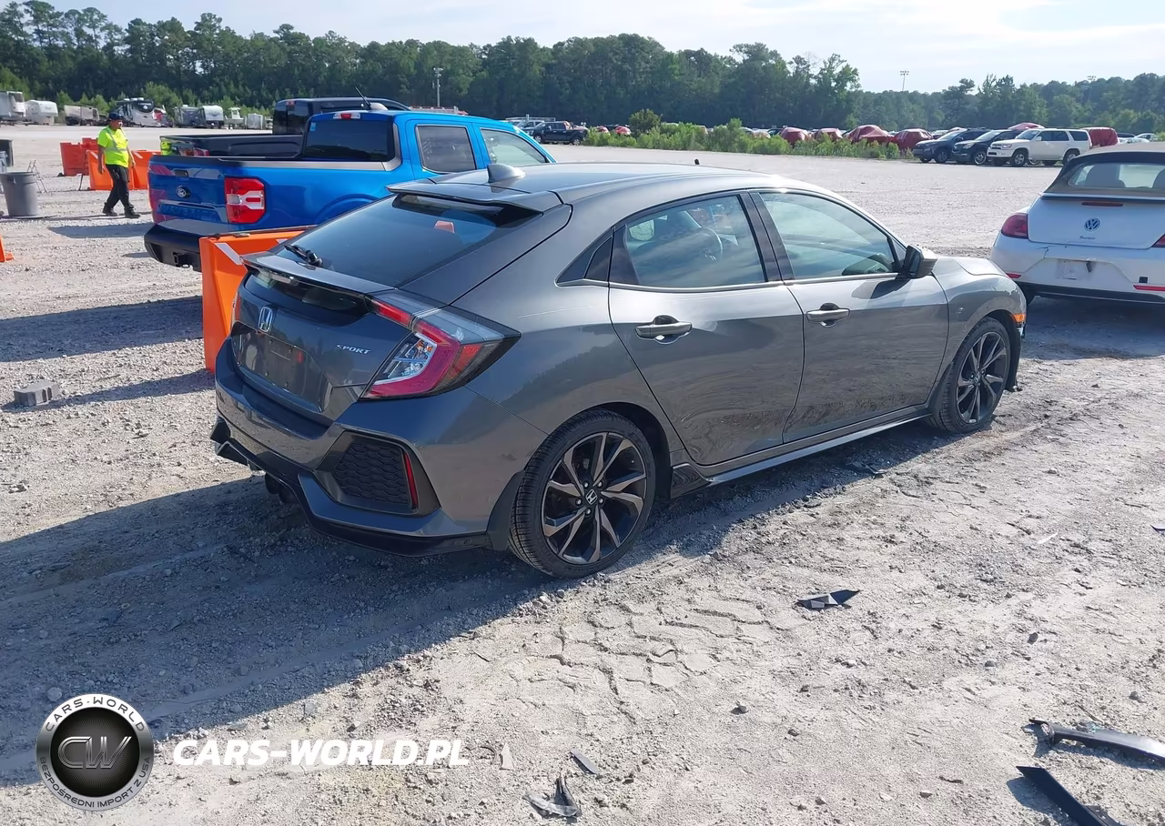 2018 Honda Civic Sport VIN:SHHFK7H49JU208710 - 4