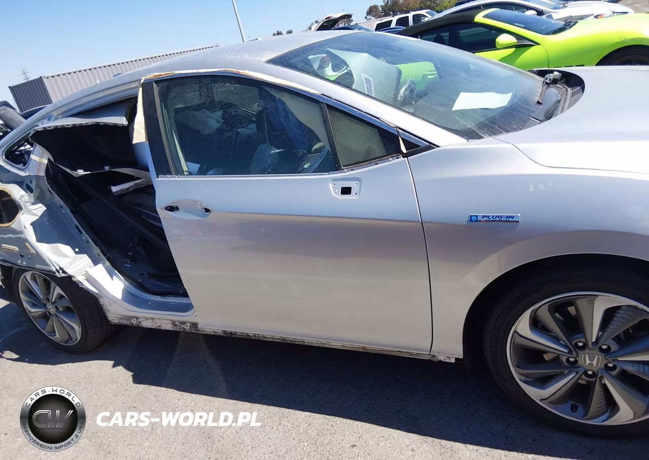 2018 Honda Clarity VIN:JHMZC5F10JC023711 - 13