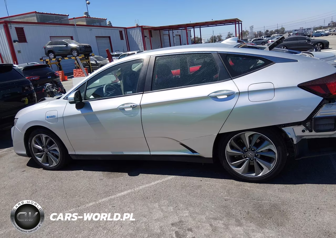 2018 Honda Clarity VIN:JHMZC5F10JC023711 - 14