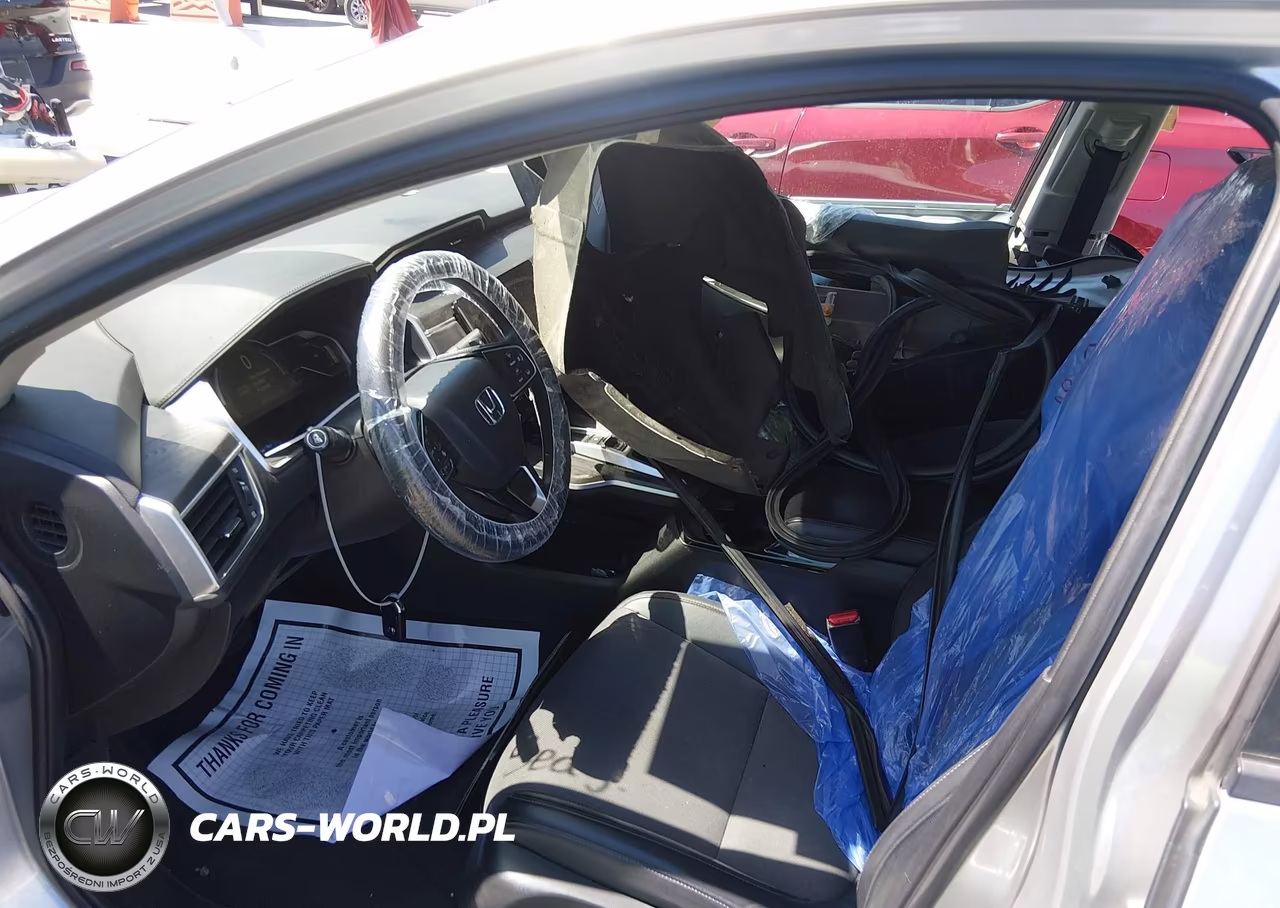 2018 Honda Clarity VIN:JHMZC5F10JC023711 - 5