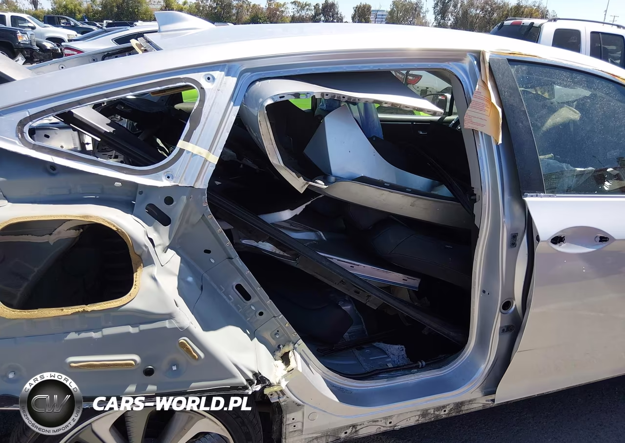 2018 Honda Clarity VIN:JHMZC5F10JC023711 - 8