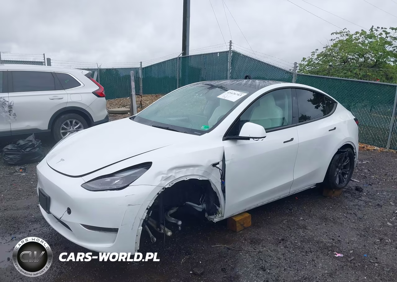 2024 Tesla Model Y Long Range Single Motor Rear-Wheel Drive-Rwd VIN:7SAYGDED7RF112586 - 2