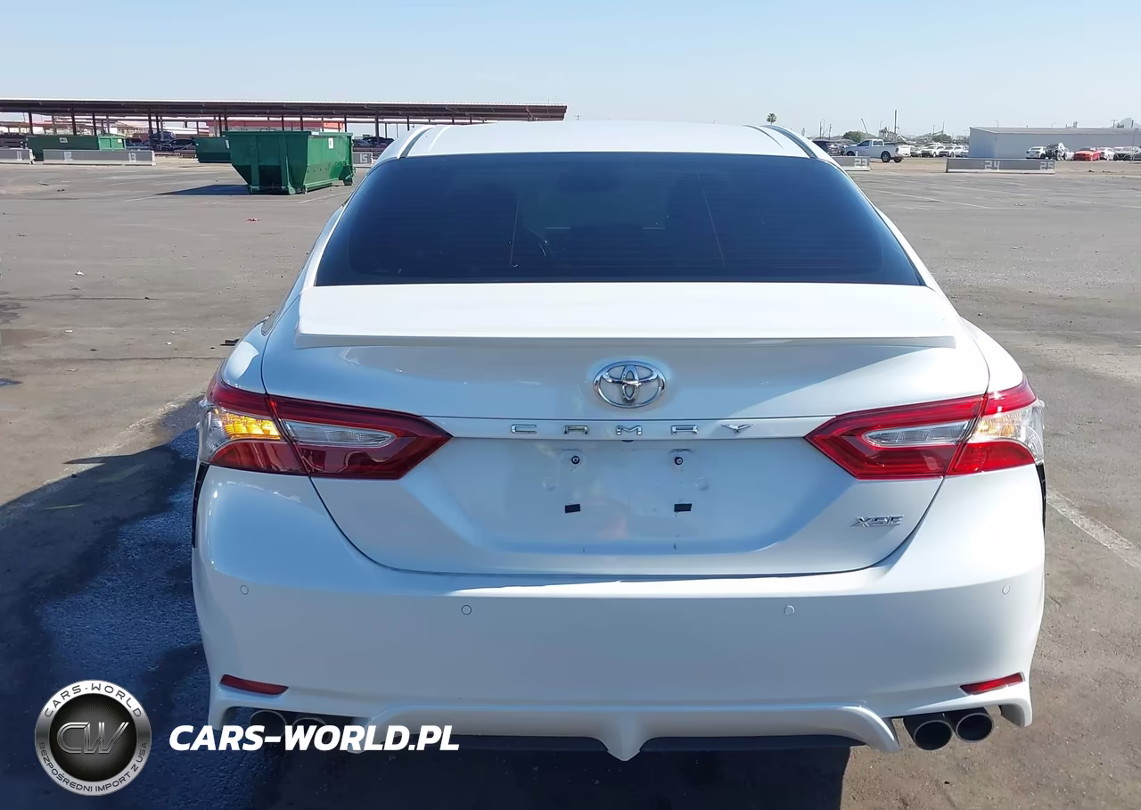 2018 Toyota Camry Xse VIN:4T1B61HK5JU096670 - 15