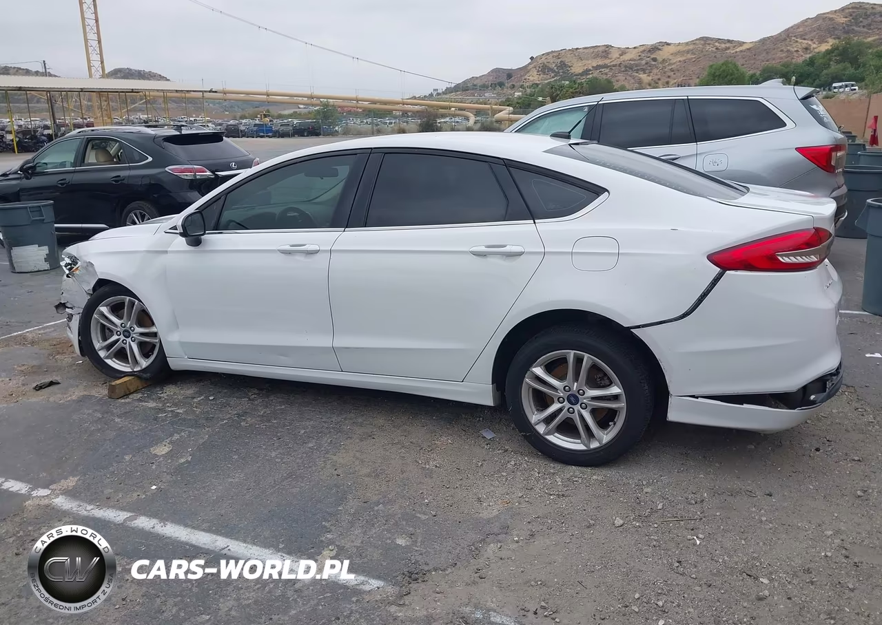 2018 Ford Fusion S VIN:3FA6P0G78JR257102 - 13