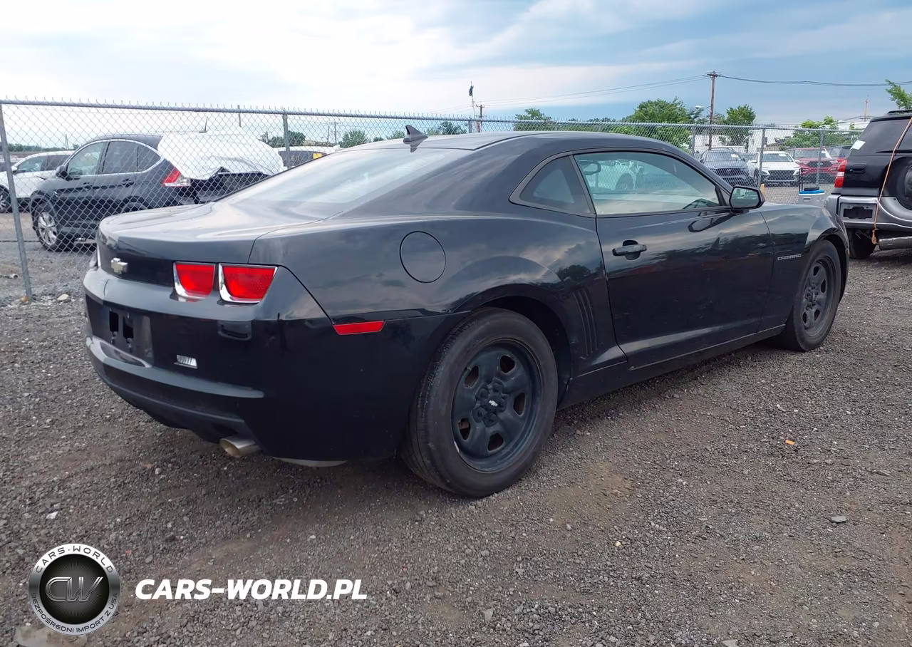 2011 Chevrolet Camaro 2Ls VIN:2G1FA1ED7B9145367 - 4