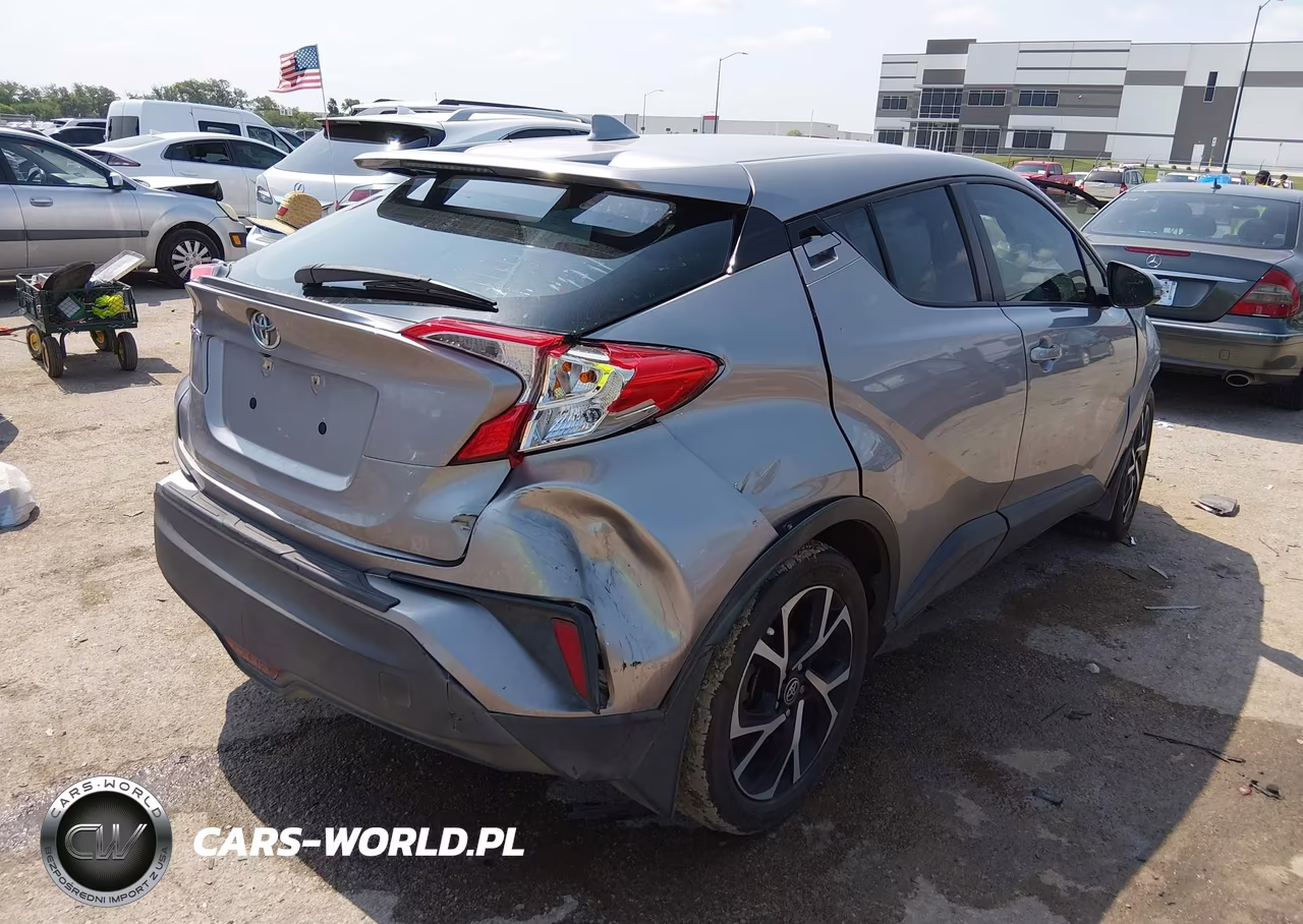 2018 Toyota C-Hr Xle Premium VIN:NMTKHMBX6JR057027 - 4