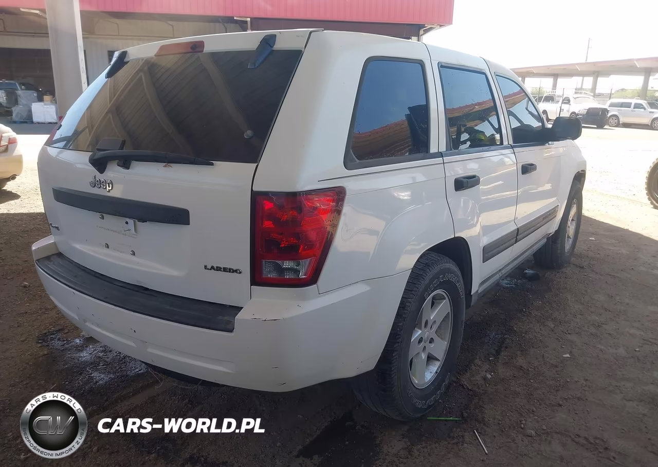 2005 Jeep Grand Cherokee Laredo VIN:1J4GR48K35C550374 - 4