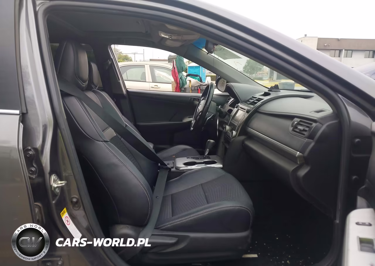 2014 Toyota Camry Se Sport VIN:4T1BF1FK6EU761536 - 5