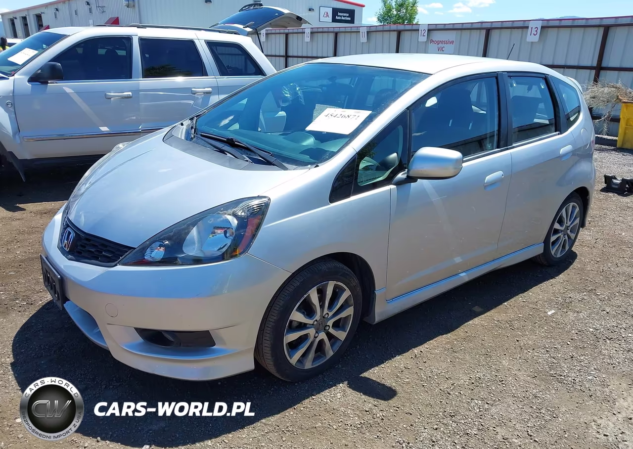 2013 Honda Fit Sport VIN:JHMGE8H56DC058907 - 2