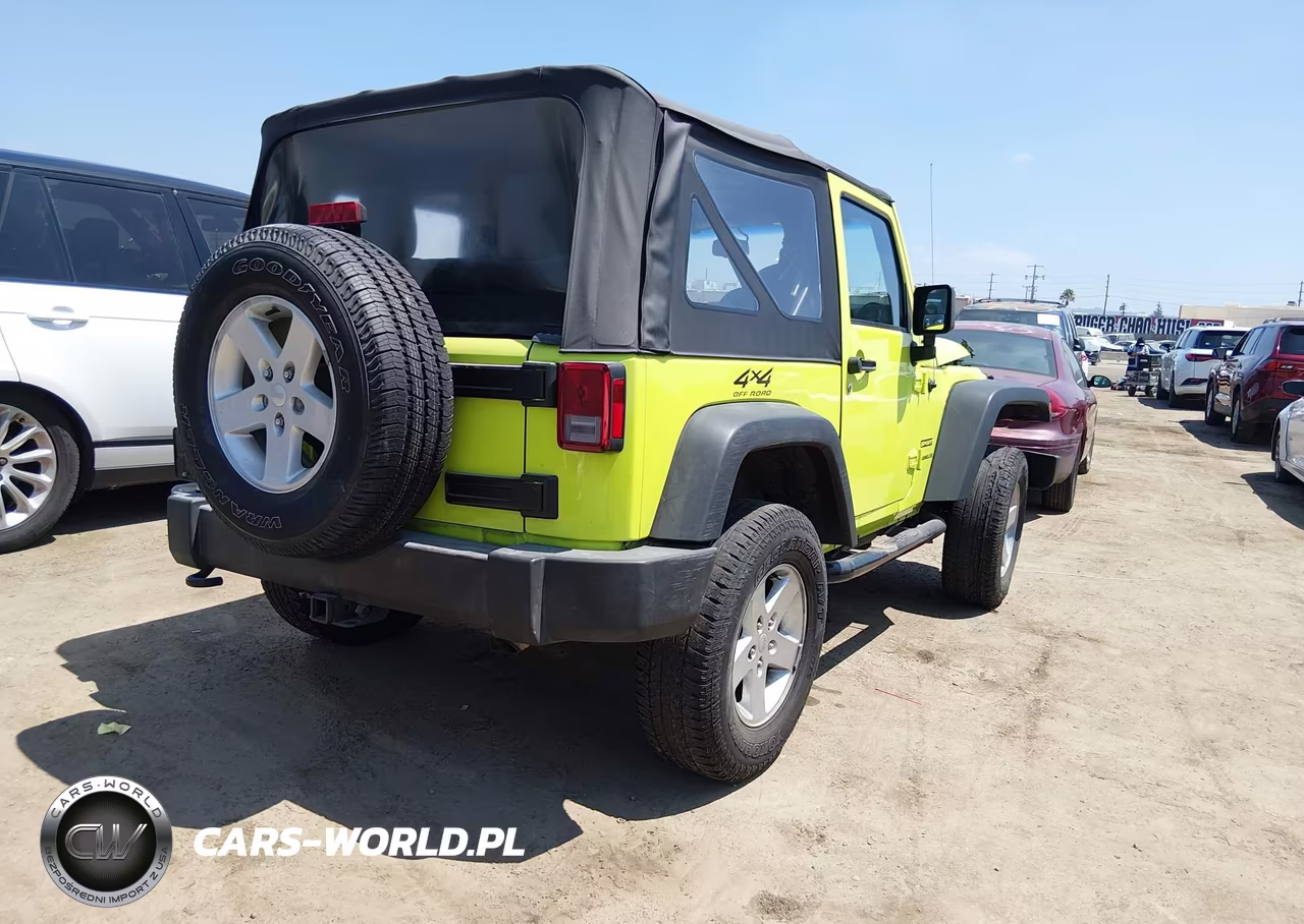 2016 Jeep Wrangler Sport VIN:1C4AJWAG8GL310955 - 4