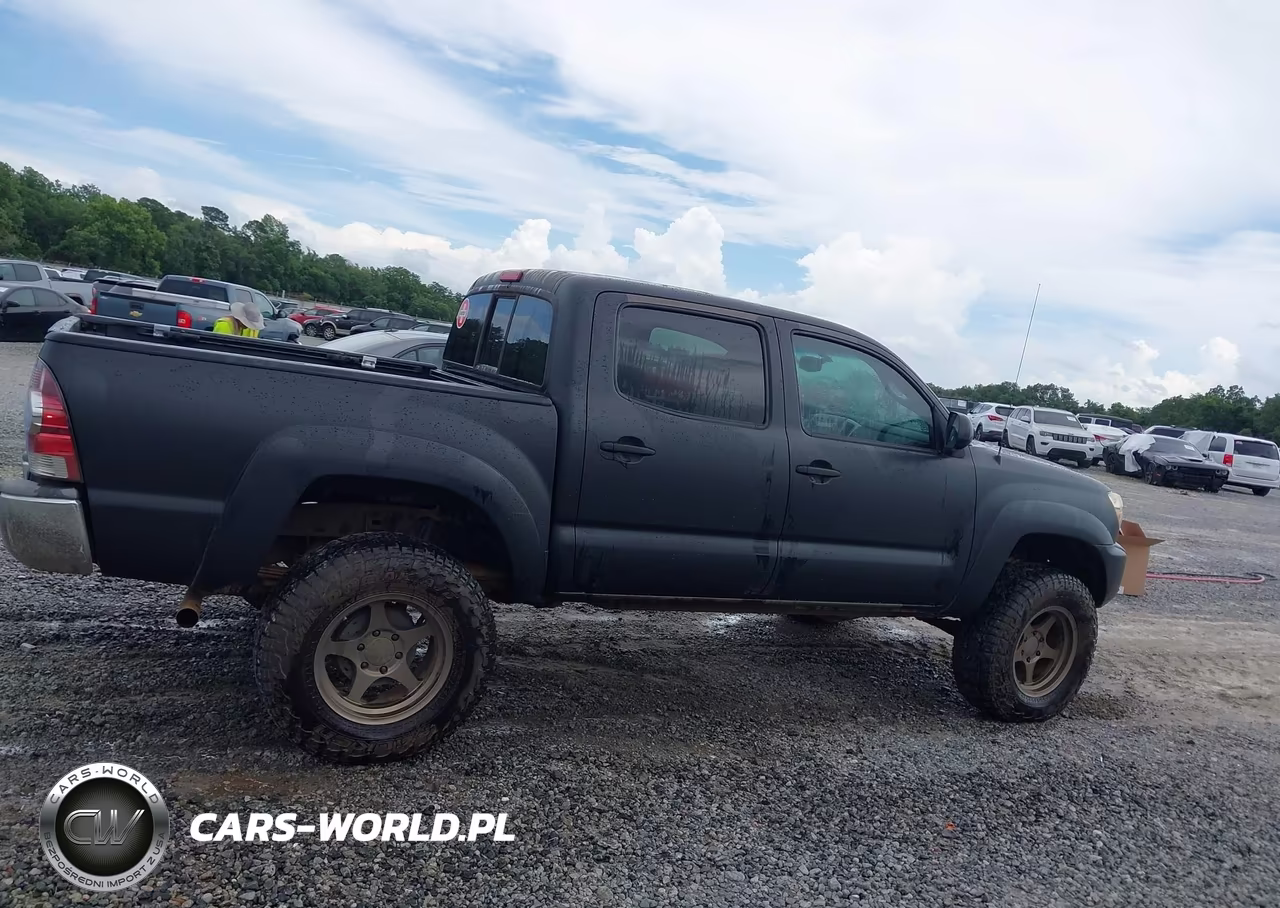 2013 Toyota Tacoma Base V6 VIN:5TFLU4EN7DX065227 - 13
