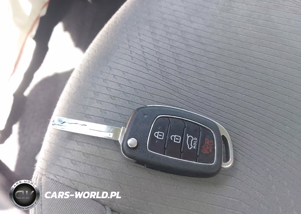 2017 Hyundai Santa Fe Sport 2.4L VIN:5XYZU3LB7HG418426 - 11