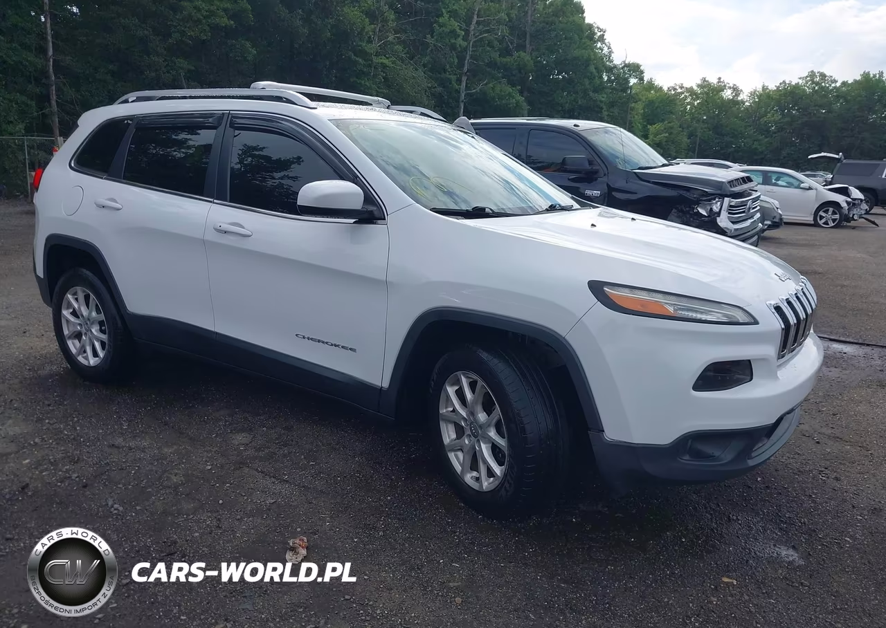2015 Jeep Cherokee Latitude – zdjęcie 1 z 17