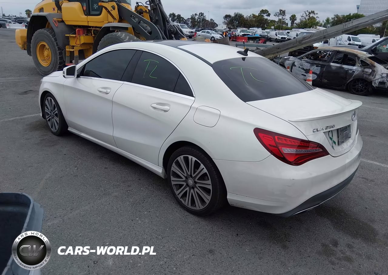 2018 Mercedes-Benz Cla 250 VIN:WDDSJ4EB4JN517092 - 3
