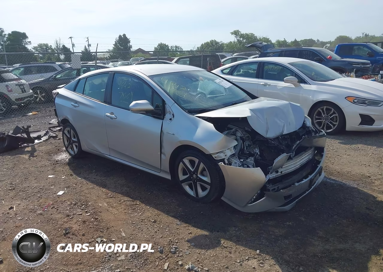 2016 Toyota Prius Four Touring – zdjęcie 1 z 17