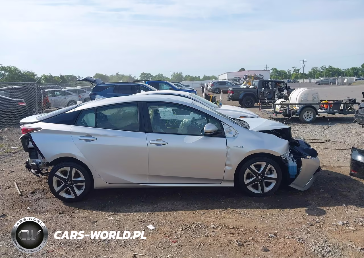 2016 Toyota Prius Four Touring VIN:JTDKARFU3G3005531 - 13